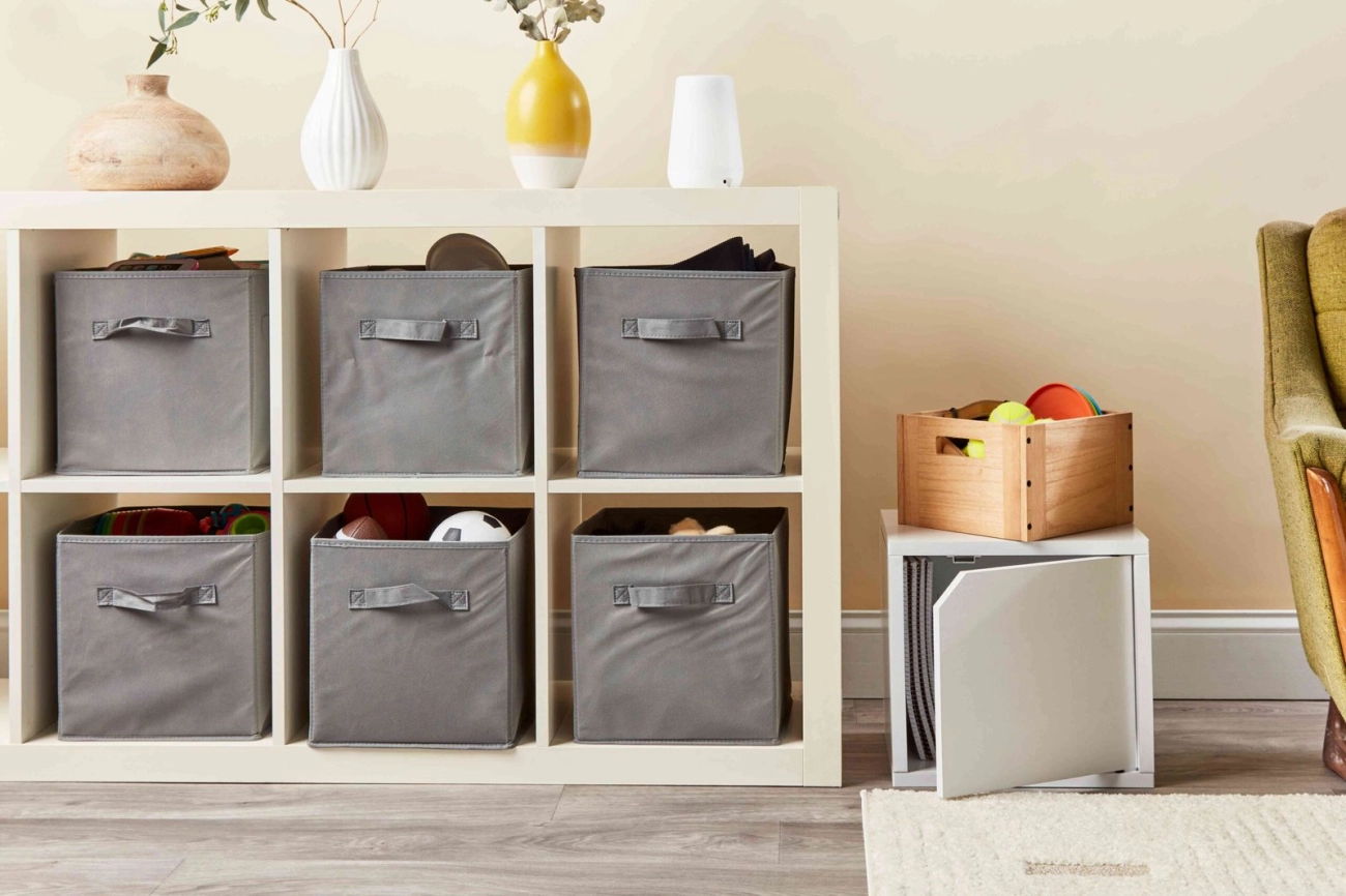 Smart Storage for HSM Sofa Boxes