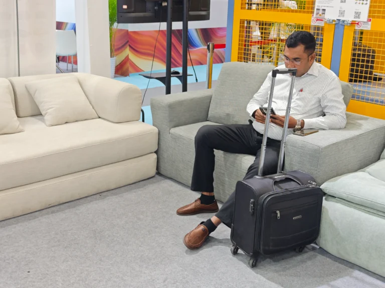 What Are the Best Compressed Sofa Brands Worth Distributing in 2025?